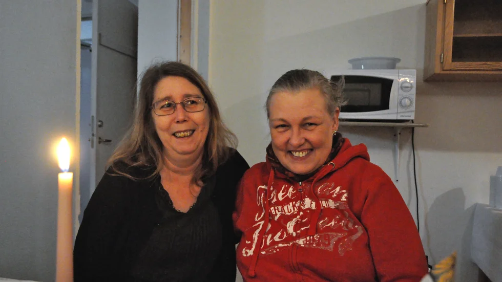 Åsa Gustafsson och Åsa Johansson undrar om det kommer att finnas plats för dem hos Stadsmissionen. 