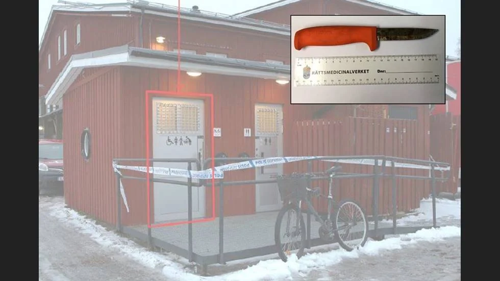 Två knivhugg utdelades vid en offentlig toalett vid Norrbottensteatern i Luleå.