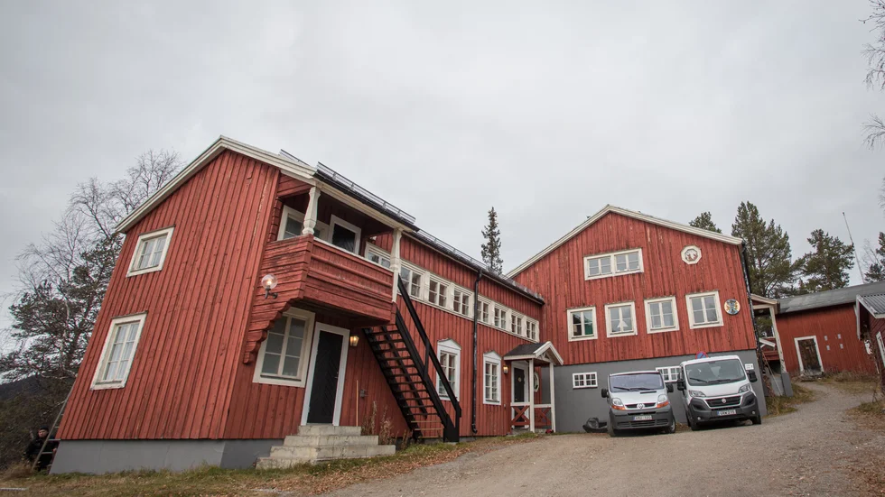 Lite färg och nya golvmattor har bland annat lagts in på Kvikkjokks fjällstation.