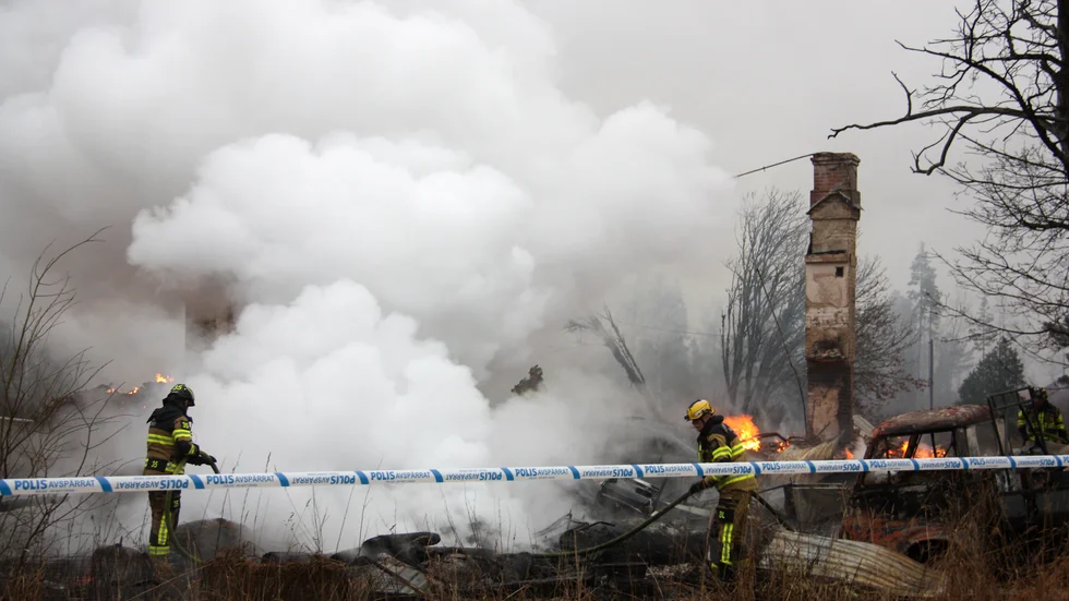 Polisen utreder i nuläget händelsen som mordbrand.