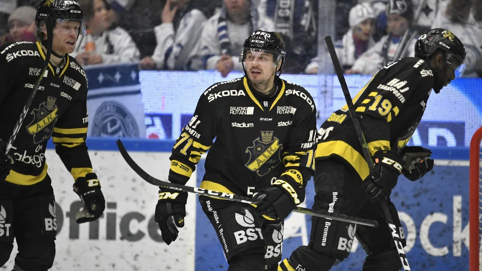 Alexander Deilert spelade med AIK under förra säsongen.