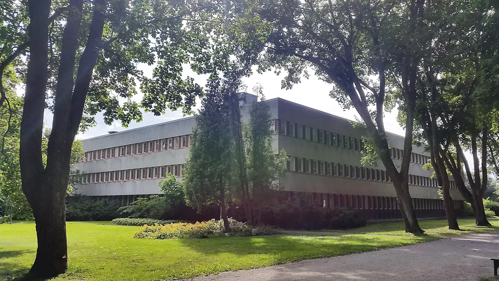 Det bokförda värdet på kommunhuset är 18,7 miljoner kronor.