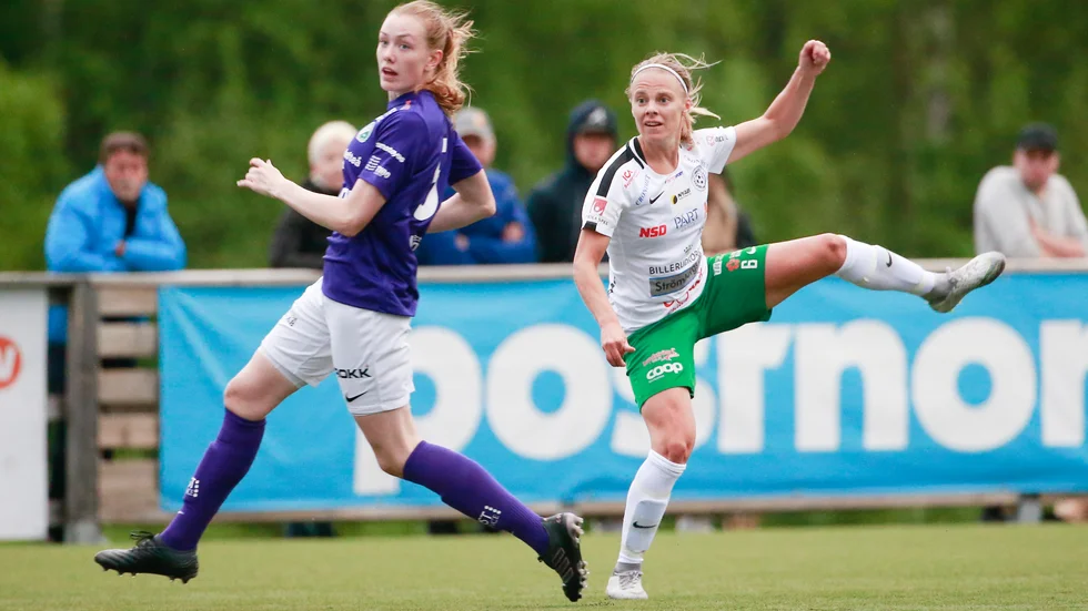 Emelie Helmvall har öppnat målkontot i Italien – med ett mål mot Juventus i italienska cupen.