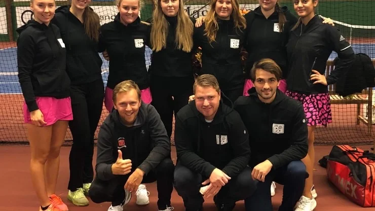 I finalen ställs UTK mot Fair Play.