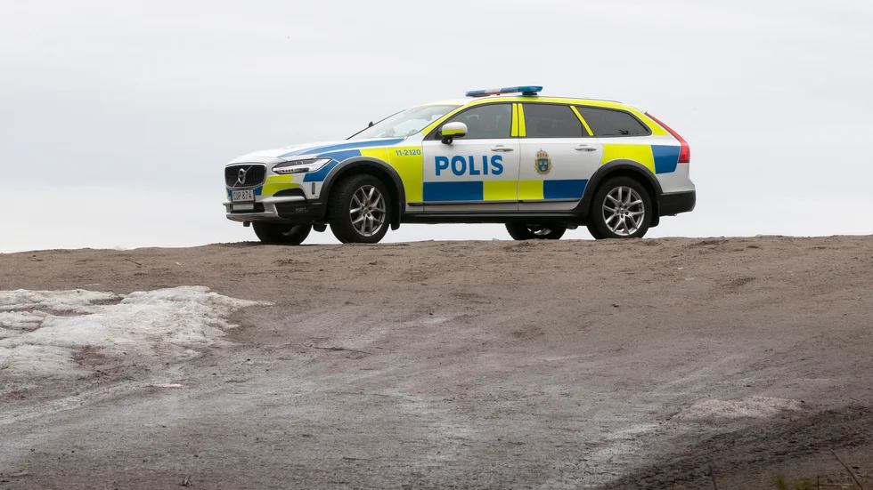 Polisen i Piteå uppmanar till försiktighet vid eventuell vårcrusing i centrum ikväll. Tänk på smittspridningen av coronaviruset och stanna i bilarna, skriver de i ett inlägg på Instagram.