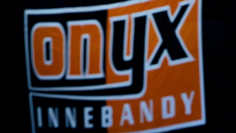 En ny målvakt efter Lucas Orrmo är på ingång i Onyx. Adam Brodén som målvakten heter, spelade förra säsongen i en av konkurrentklubbarna i södra allsvenskan.