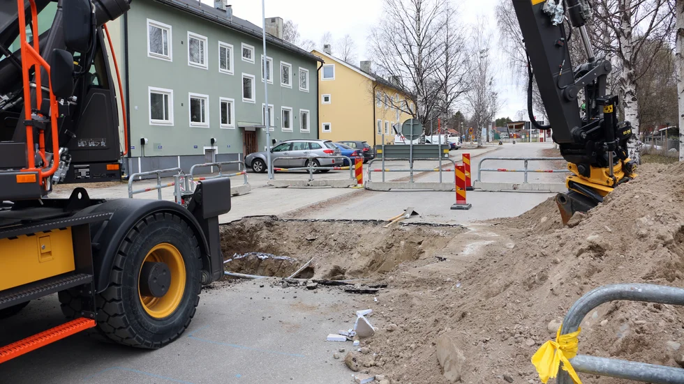 Nya dagvattenbrunnar grävs och vissa flyttas.
