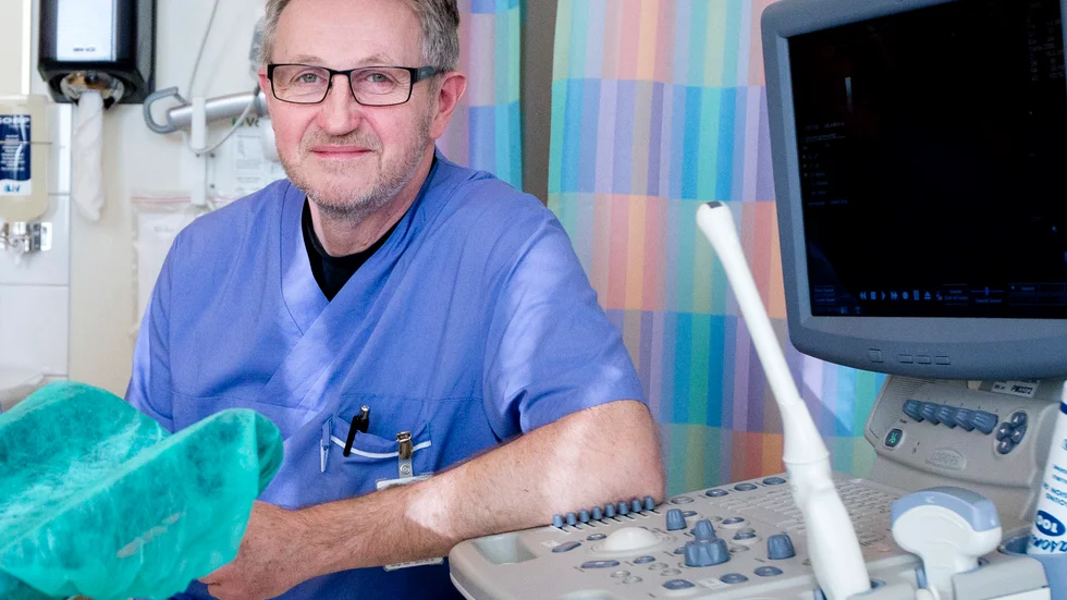 Åke Berggren, överläkare inom kvinnosjukvård vid Region Norrbotten ser många fördelar med det utökade sättet att testa och att kunna upptäcka cancer i ett tidigt skede.