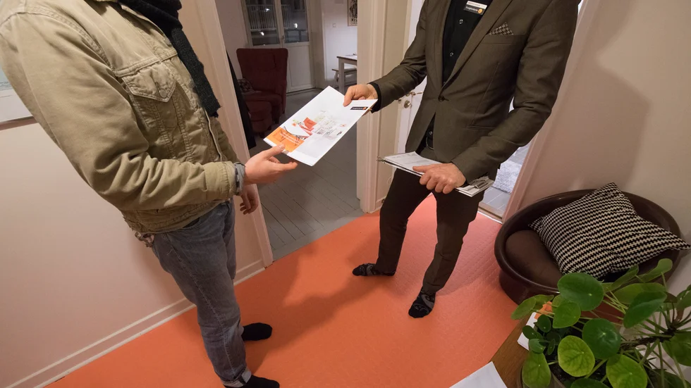 En fastighetsmäklare i östra Norrbotten får en varning av Fastighetsmäklarinspektionen efter att ha begått bokföringsbrott. 