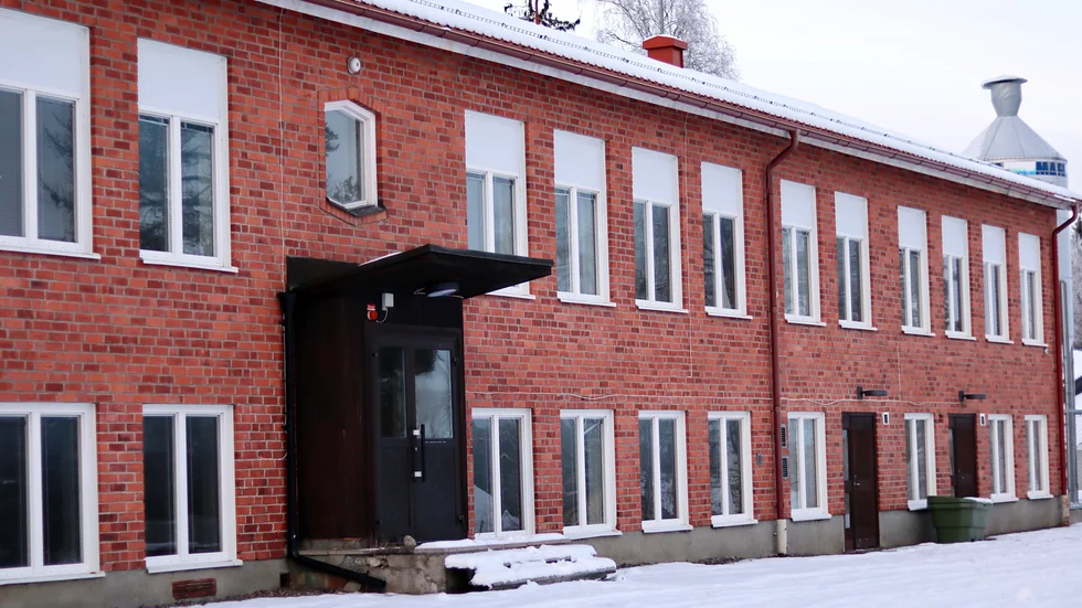 Norsjövallens skola är numera ombyggd till behandlingshem men har stått tom i flera år.