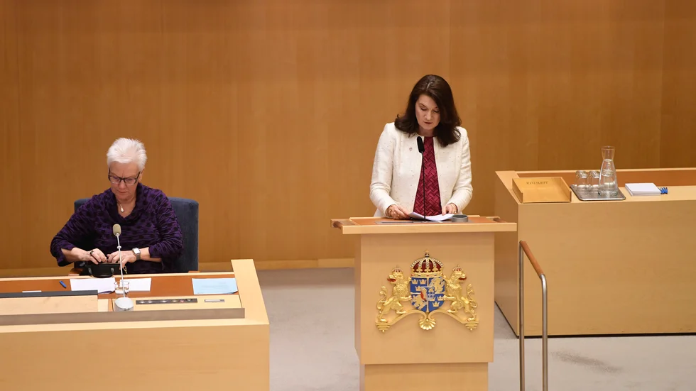 Utrikesminister Ann Linde (S) har ännu inte stakat ut en ny linje i utrikespolitiken, efter att hon efterträtt Margot Wallström.