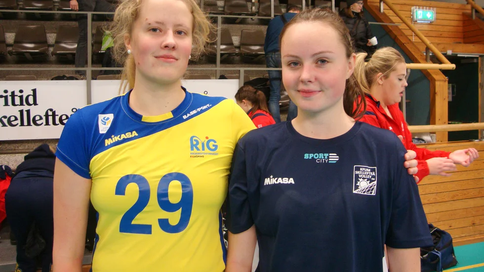 Hilda Gustafsson besegrade syrran Emmy Gustafsson i lördagens möte i volleybollettan.