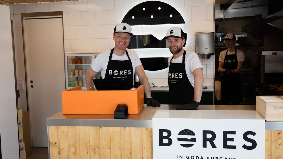 Bröderna Carl-Henrik och Carl-Gustaf Forssbeck driver hamburgerkedjan Bores som finns i Stockholm, Linköping och Uppsala.