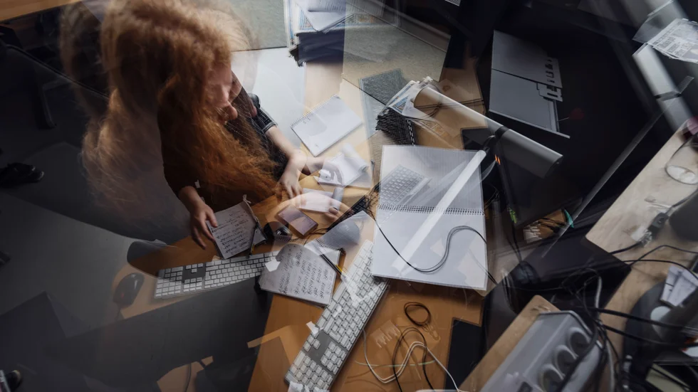 Pandemin har skyndat på digitaliseringen av arbetslivet. Framtidens arbetsmarknad kommer inte bli som före pandemin. Därför måste även välfärdssystemet göras om efter de nya förutsättningarna.