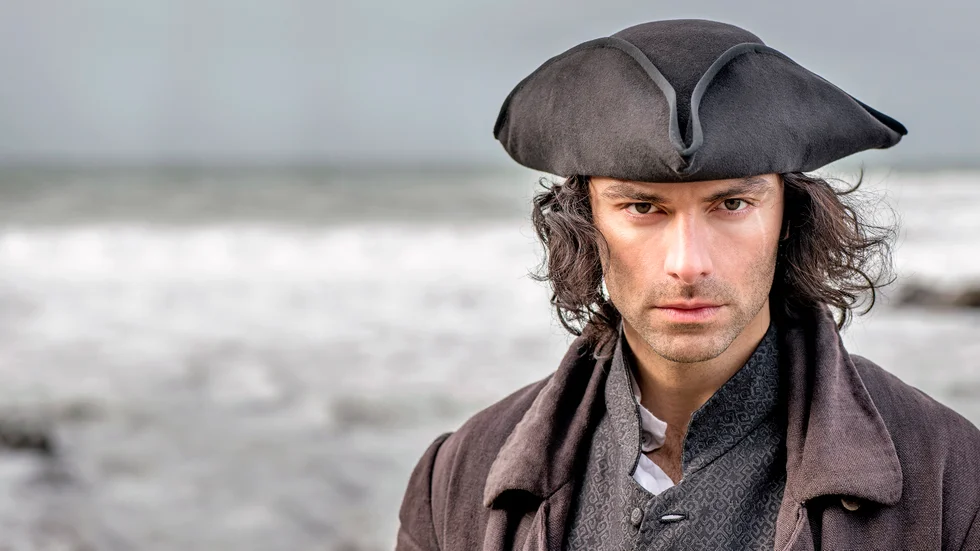 Aidan Turner spelar huvudrollen som Ross Poldark i den populära brittiska tv-serien "Poldark" vars femte säsong nu visas i SVT. 