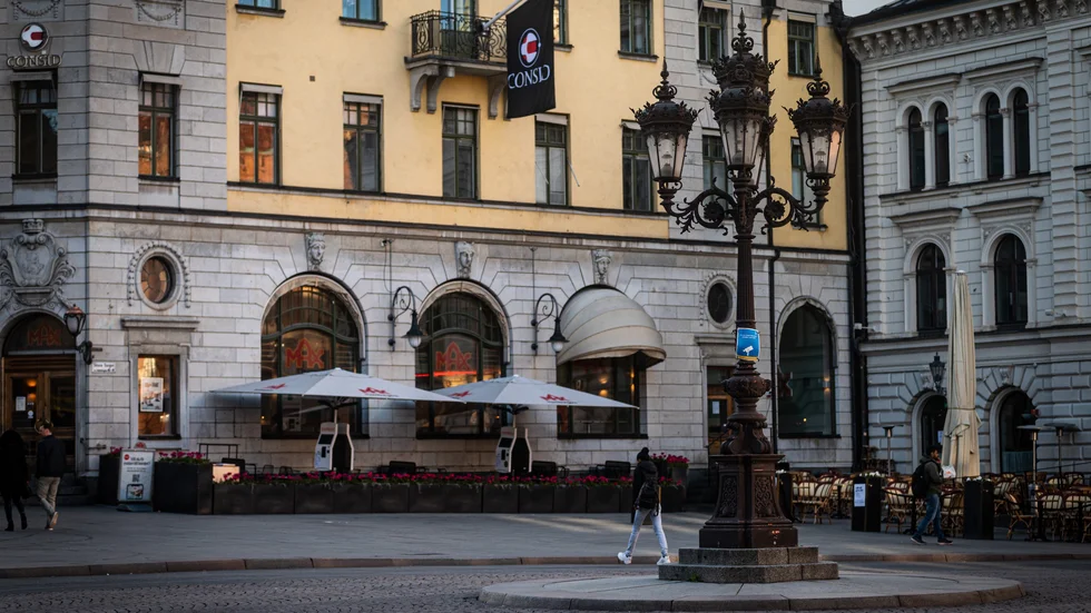 En person greps efter ett bråk på Stora torget under fredagskvällen.