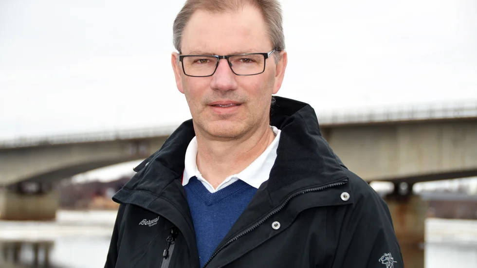 "En jättebra möjlighet" säger Sven Nordlund om möjligheten att kombinera jobb och studier.