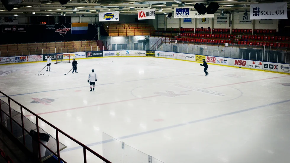 Asplöven Hockeys totala skuld uppgick till en och en halv miljon kronor enligt konkursförvaltaren Jerker Gramner.