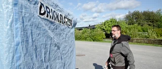 Franks pool rämnade efter mystisk läcka