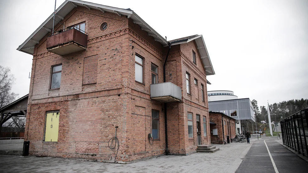 Stationshuset ska vara kvar.