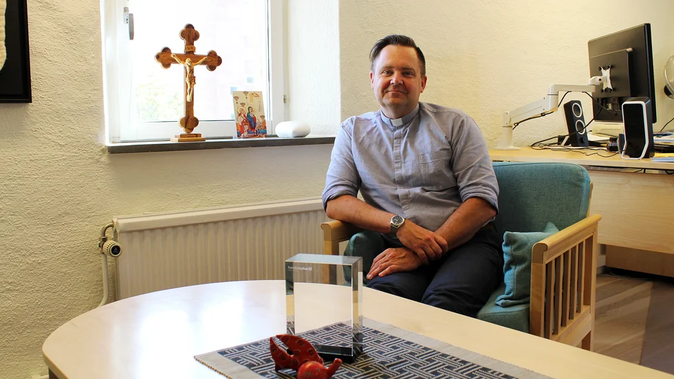 En begravning ska inte medverka till att riskera att coronasmittan sprids, menar Thomas Wärfman, kyrkoherde i Svenska kyrkan i Norrköping.