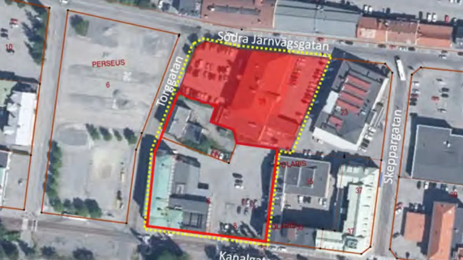Detaljplan görs sedan tidigare för det inringade röda området, nu utökas uppdraget till det helröda. Till vänster ligger kulturhusets tomt.