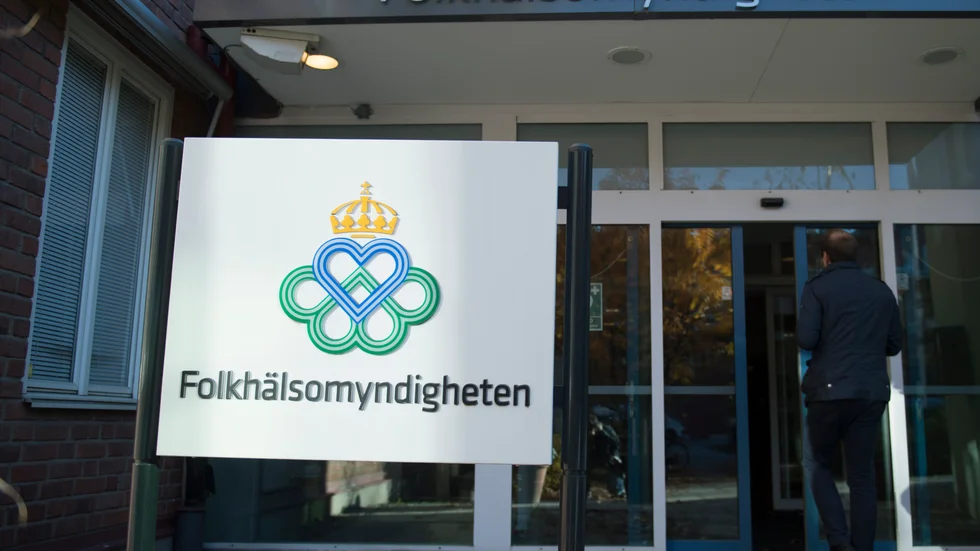 Vi svenskar kommer att vara betraktade som ”pestråttor” så länge som vi har en okontrollerad smitta i landet, skriver Terence Hongslo