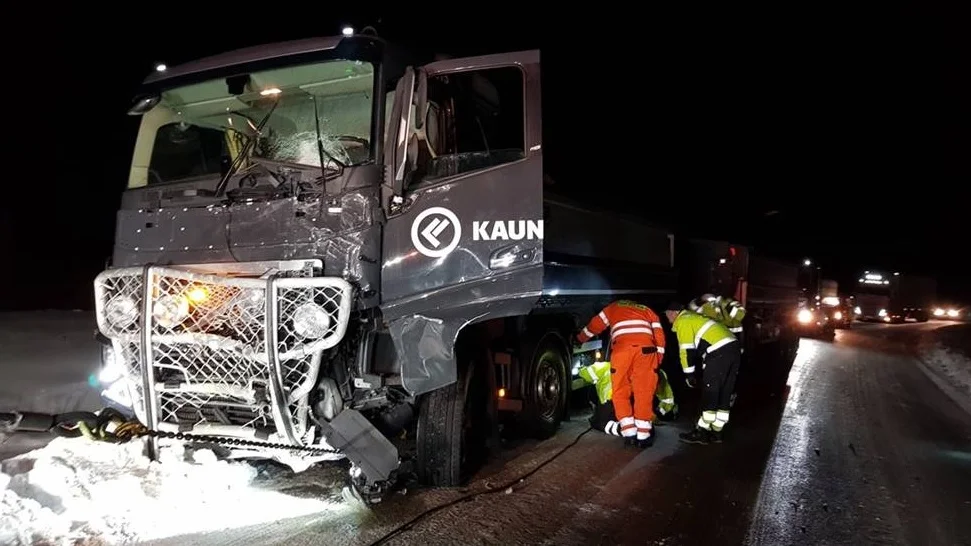 I början av 2019 omkom sex schweiziska turister i en frontalkrock med en lastbil i närheten av Masugnsbyn. Flera boende längs vägen hade varnat för kurvan. 