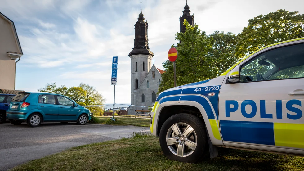 Polisen spärrade i fredags snabbt av den misstänkta brottsplatsen vid Klinten i Visby innerstad. 