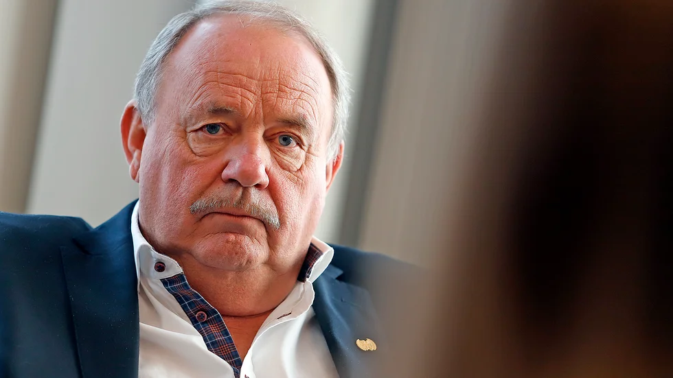 Jan Persson, vd för Strängnäsbaserade Kilenkrysset, har godtagit ett strafföreläggande för strandnära åtgärder på en fastighet i Upplands-Bro.