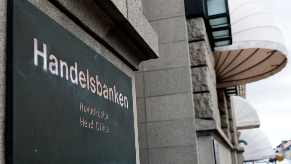 Handelsbanken får bäst betyg av kunderna, enligt SKI:s undersökning.