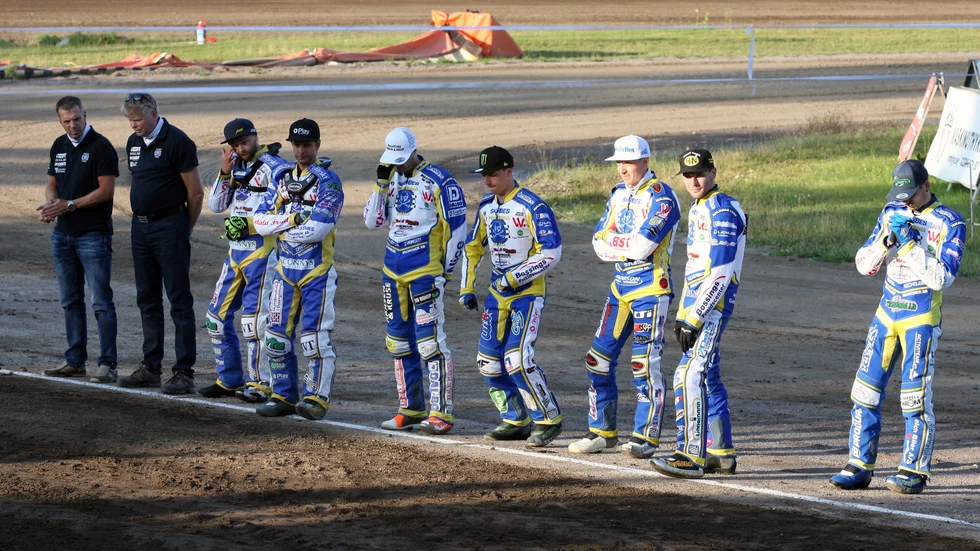 Sju förare i varje lag, här Piraterna 2019, är det normala i ett speedwaylag. Men nu pratas det om att det kan bli sex förare i elitseriematcherna den speciella säsongen 2020.