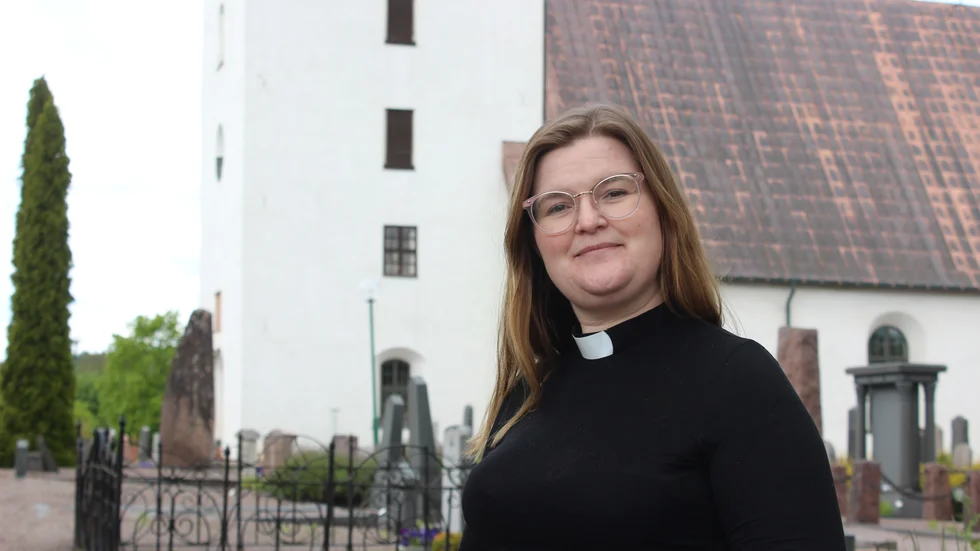 Emma Renhorn har arbetat inom Kinda pastorat sedan 2014, men i juni kommer hon att återgå till Norra Tjust pastorat i stället.