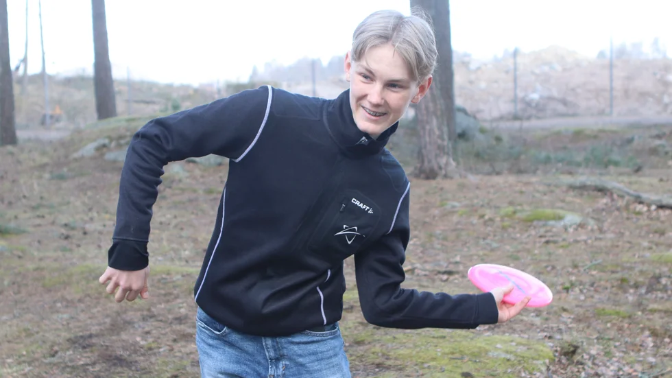 Robin Stensson slutade sexa på SM i discgolf.