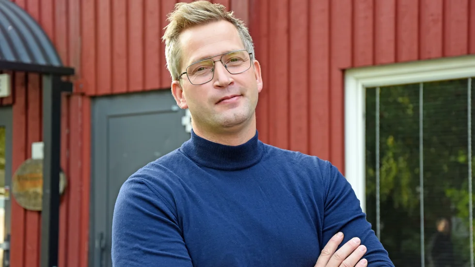 Modulskolan på Hertsön kommer inte att starta förrän till hösten, eftersom monteringen tar lång tid. 
"Det blir skönt att starta upp något nytt till nästa läsår" säger Mattias Nilsson, rektor för årskurs 7-9 på Hertsöskolan. 