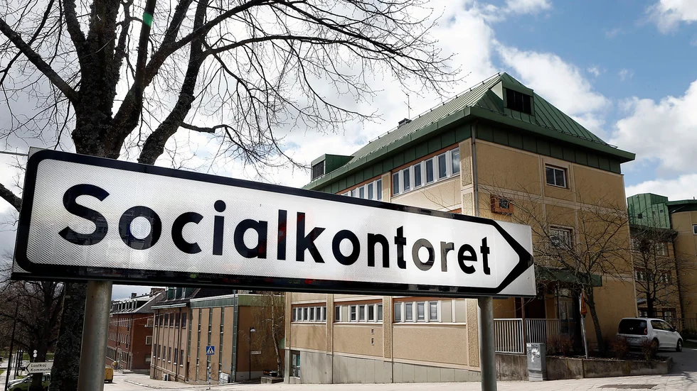 Förvaltningsrätten går på socialnämndens linje och avslår mannens överklagan. Han får därmed inte ekonomiskt bistånd.