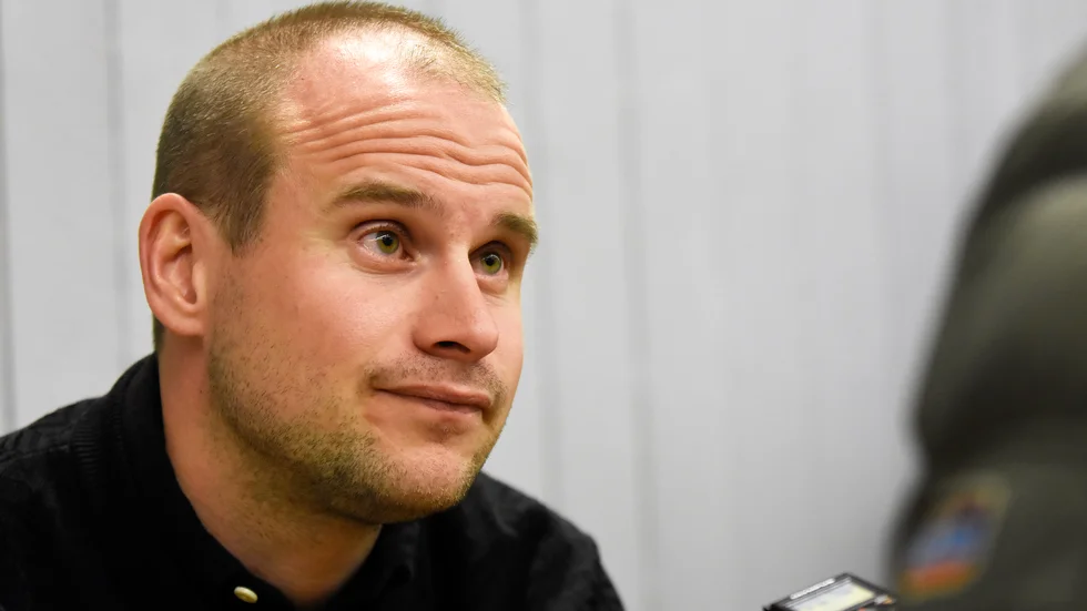 Tomas Eriksson menar att det är svårt att förändra sitt ledarskap när han inte får ta del av den kritik som kommit mot honom.