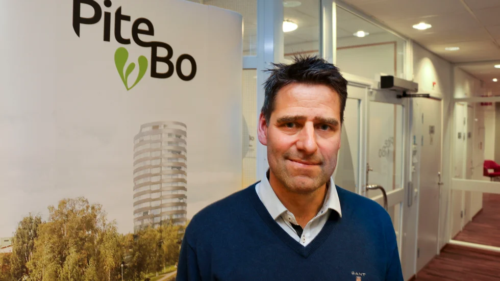 "Från och med nästa år kommer vi  att införa ett system som innebär att man måste vara aktiv minst en gång per år för att stå kvar i bostadskön", säger Nicklas Öhman, marknadschef vid Pitebo. (Arkivbild)