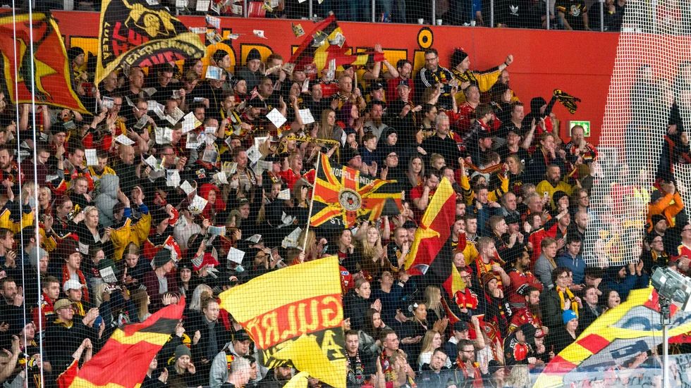 Publik på en match i Coop Arena, i en tid när pandemin ännu inte hade kommit och tömt läktarna.