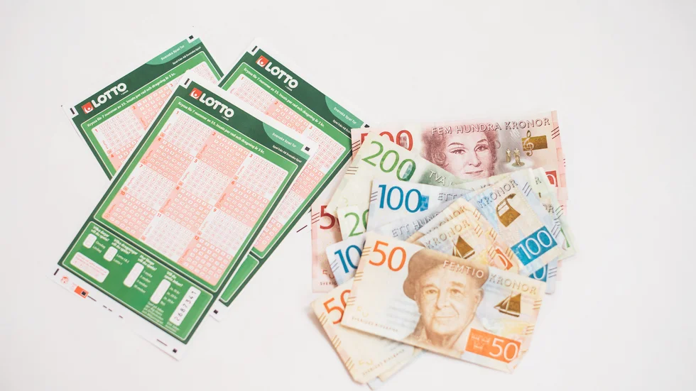 En kvinna i Linköping vann 17 miljoner på Lotto 1.
