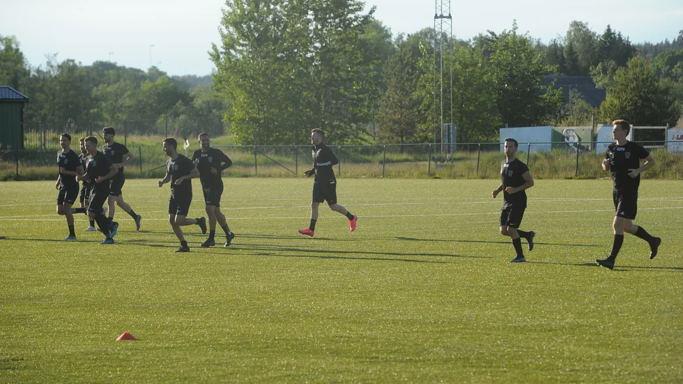TVSK laddar inför premiären i division 2. Laget startar med bortamatch mot IFK Eskilstuna på söndag och de som inte kan vara på plats kan se matchen på sn.se genom en TV-sändning.