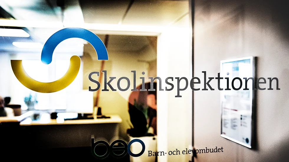 Skolinspektionen är en statlig myndighet som inspekterar skolor och bedömer ansökningar om att starta fristående skolor.