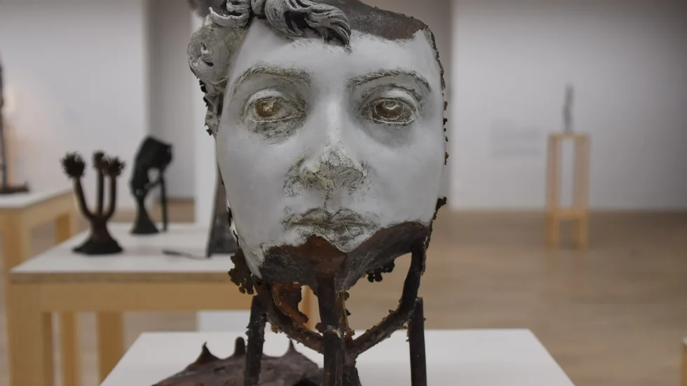 ”Mask” (2008) av Cecilia Edefalk.

