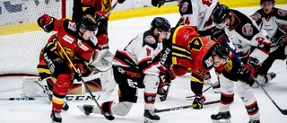 Hockeyfesten blev till Pite-party i derbyt mellan Lejon och Piteå: ”Kul när det är lite grinigt”
