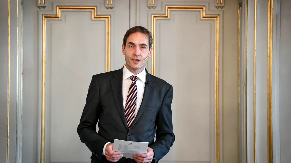 Mats Malm, Svenska akademiens ständige sekreterare, tillkännager 2018 och 2019 års pristagare av Nobelpriset i litteratur.
