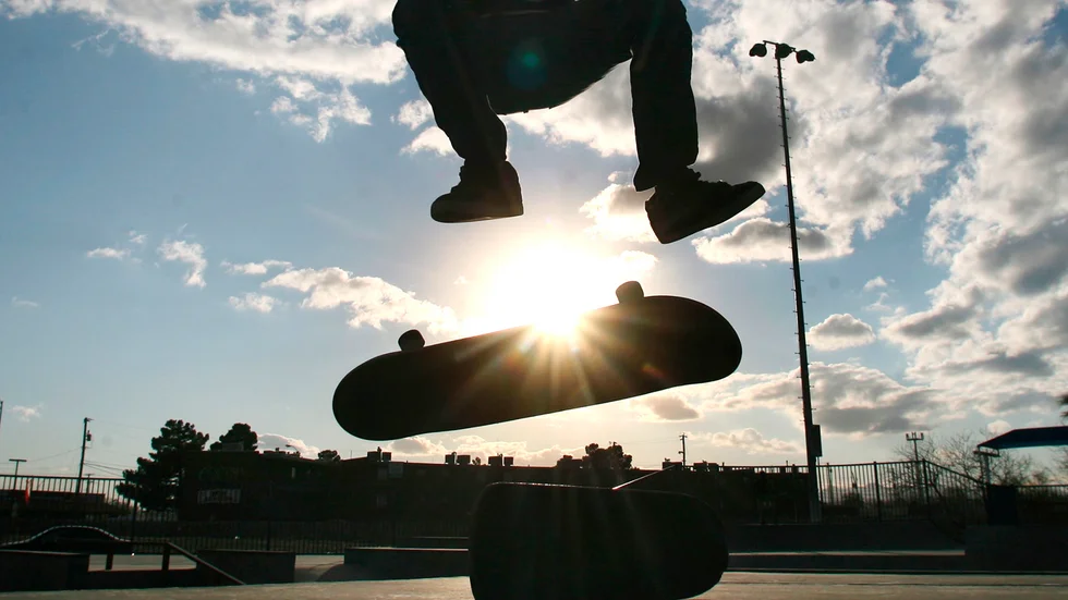 Skateboard.
