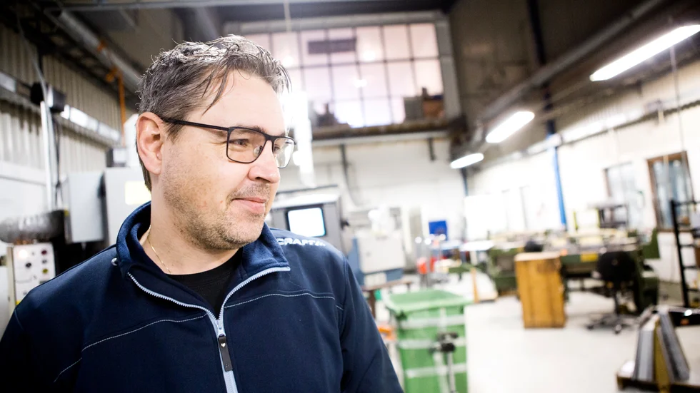 Henrik Svensson, ägare till Sweprod i Visby, har det tufft redan nu på grund av det höga elpriset. Något som lär leda till nattarbete av någon form, säger han.