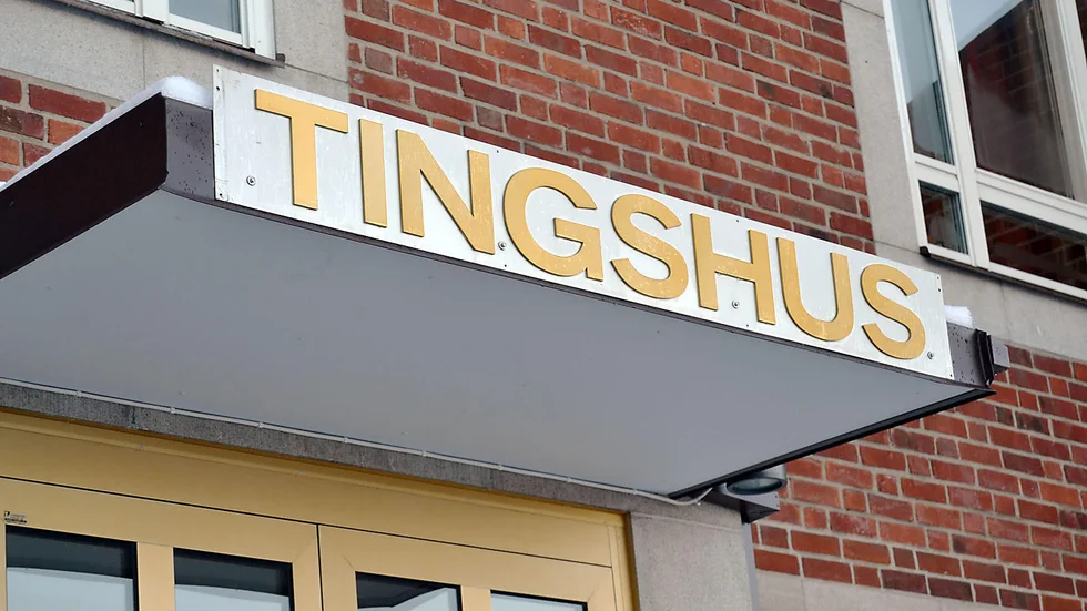 Dag 2 av rättegången mot den misstänkta 18-åringen drar igång på måndagen. Under dagen kommer bland annat förhör med de tre brottsoffren att hållas, men också med den åtalade 18-åringen och ett antal vittnen. (Arkivbild)