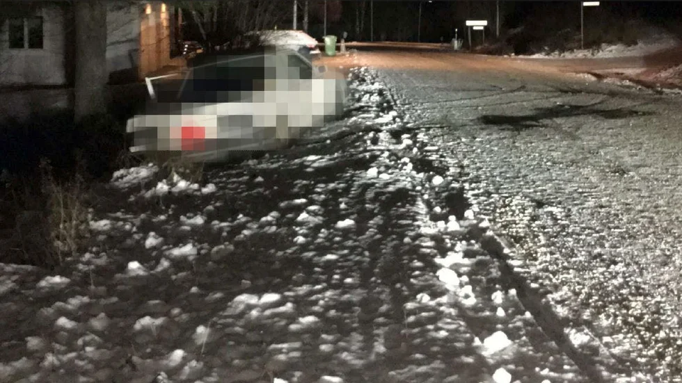 Bild från polisens förundersökning efter att A-traktorn hade prejats av vägen av polisen. 