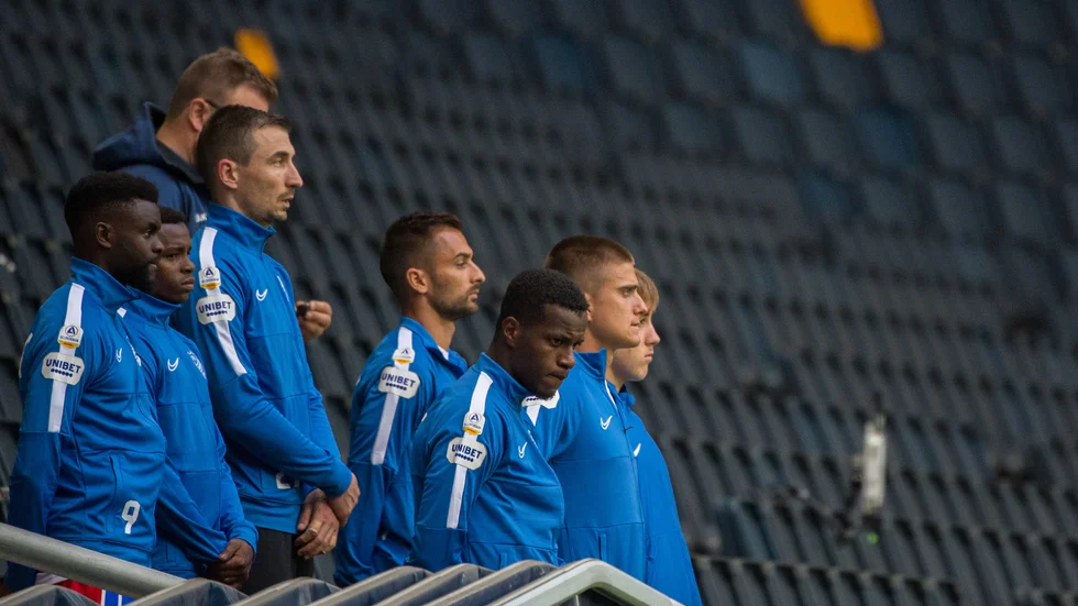 Vladimir Sudar med övriga IFK-bänken i onsdagens match mot AIK. 